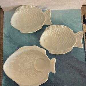 Fish-Shaped Ceramic Plates